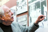 美国前财政部部长回忆：一名犹太难民的上海岁月