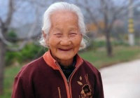 母亲经常算命，原来不是因为迷信，还有深层次原因