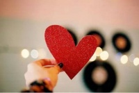 红鞋子婚恋打破传统婚恋再创辉煌