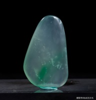 加龙翡翠玉雕创作——《菩提观音》