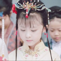 经典名著《红楼梦》，我眼里心里的黛玉，又远似近