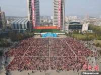 “共护一江水 同圆小康梦”慰问演出走进湖北郧西