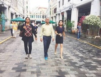 讲解员把海南故事讲给大家听 我为海南“代言”