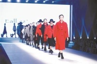 线下线上 霓裳飞扬