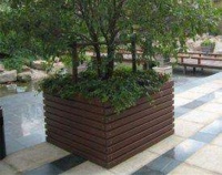 防腐木长方形花箱的图片欣赏