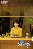 《走在回家的路上》左小青在烟火气中 回望成长路上不变的初心