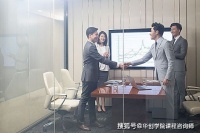 华创学院感谢相遇，感谢大家一路上的支持与鼓励。