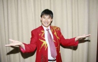 朱之文的书法面世，有人花20000买他的作品，你觉得值吗？