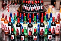 奥兰酒业与海悦山庄酒店达成战略合作，打造奥兰小红帽IP房