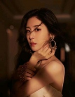 《中国好声音》亚军混得风生水起，在娱乐圈里混平台只是跳板而已