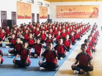 河南登封棋盘山武校  超越自卑