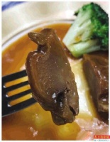 带女儿开启“小朱配吃”直播首秀“70后”海味人的新思考