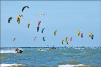 风筝冲浪 驰骋海天