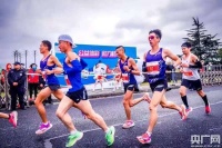 2020“杭马”开跑 世界冠军和抗疫英雄成赛道亮丽风景