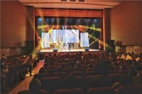 湘粤赣边三省三县文化交流持续32年 “南岭风”文艺汇演在湖南汝城上演