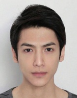 罗云熙十年前证件照曝光 无滤镜无美颜五官清秀