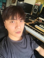 07快男陆虎公开恋情 与女友微博用情侣头像