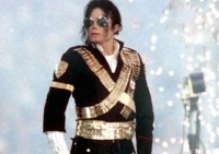 他是唯一受杰克逊邀请，同台演出的中国巨星，至今依然红得发紫