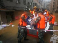 乱世多妖孽——前方子弟军魂去拼命，后方气功大师再愚民