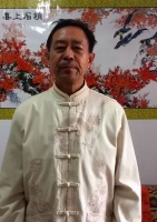 众人在狂欢，传武在落寞