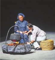 壮族山村的扶贫故事亮相江城舞台