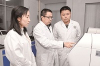 用“高大上”的技术，攻“接地气”的难题