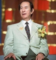 人走茶凉？赌王何鸿燊99岁冥诞家族无人发文哀悼，女儿还在秀恩爱