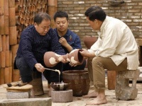 听非遗讲故事|千年鲁山花瓷：从繁华落尽到重获新生