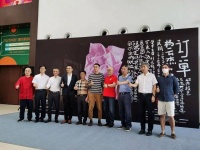 助青年艺术家圆梦，“杨云杰：订单”个展在市文化馆展出