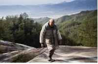 85岁安徽苦行僧，僧衣43年不舍得丢、63年不吃油盐，曾割肉救母！