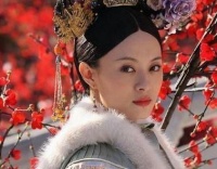 甄嬛传：果郡王为何如此迷恋甄嬛？其实她一直是纯元的替代！