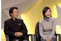 那个为照顾弃婴妹妹，放弃名校带着妹妹上大专的洪战辉，如今怎样