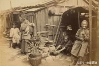 穷不能搬家，富不能迁坟，生意不好只能改大门，啥意思？