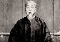 儿子执意娶“妹妹”，父亲无奈将女儿嫁给儿子，生下一子名震中外