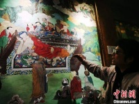 “小故宫”青海瞿昙寺局部明清壁画临摹保存