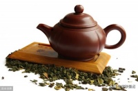 收集了几个玩紫砂壶必备的知识，给大家恶补一下紫砂