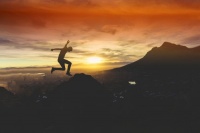 人的一生到底该追求什么？