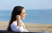 人生要学会拿得起，放得下拿得起是生存，放得下是生活