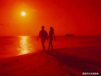 一粒细沙嵌入岁月，心眼痛痒