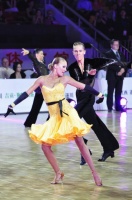 那个病床上紧攥拉丁舞鞋的女生，你真勇敢！