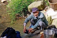 俗语“左眼跳财，右眼跳灾”，其实老祖宗的智慧被误解了