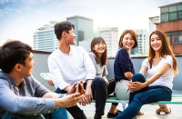 俗语“人到中年两不交”是什么意思？无论曾经多么亲密，该舍就舍