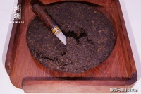 为什么洱颂普洱茶要紧压成饼？