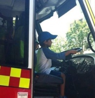 幽默笑话：鲁迅先生借景色表达出社会逐渐黑暗……