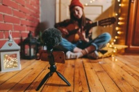 谁说艺术创作是“小众”的？线上“链式传播”为艺术创作破圈扩容