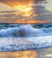 观海苍茫立岸头，万丈尘嚣漱