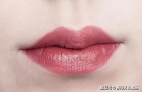 心理测试：四个嘴唇，哪个最像你的？测你要远离什么样的人