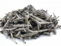 葵小茗白茶银针上的毫毛到底是多了好，还是少了好？