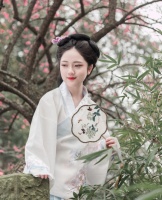 爱情晚安心语：想与不想一念之间，思与不思一瞬之间