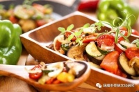 一定控制欲望，从哪？饮食。康会长细讲《弟子规》